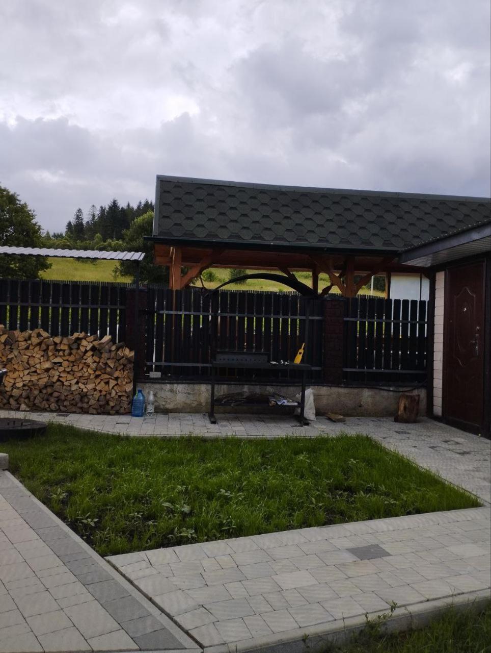 Перлина Карпат Appartement Skhidnytsia Buitenkant foto