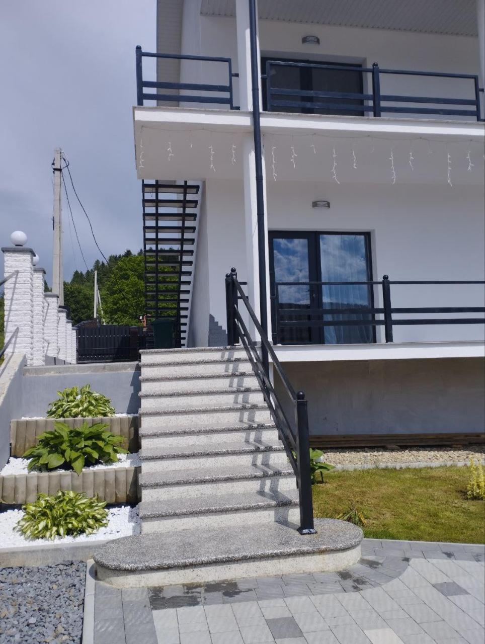 Перлина Карпат Appartement Skhidnytsia Buitenkant foto