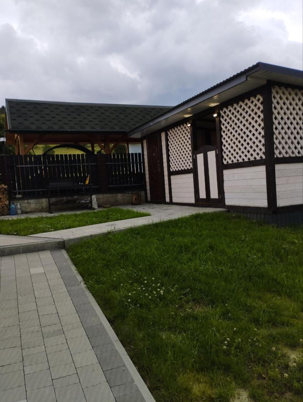 Перлина Карпат Appartement Skhidnytsia Buitenkant foto