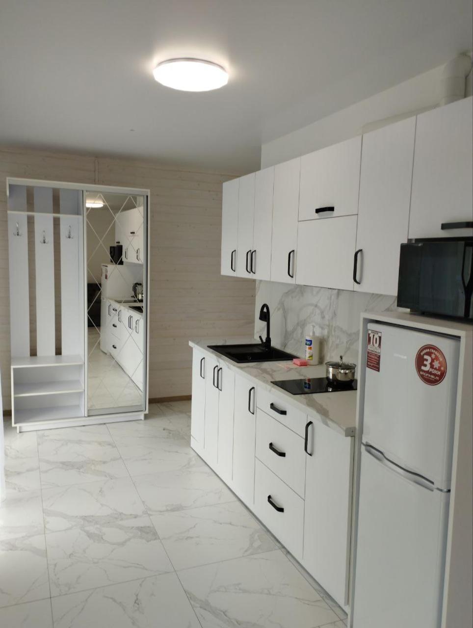 Перлина Карпат Appartement Skhidnytsia Buitenkant foto