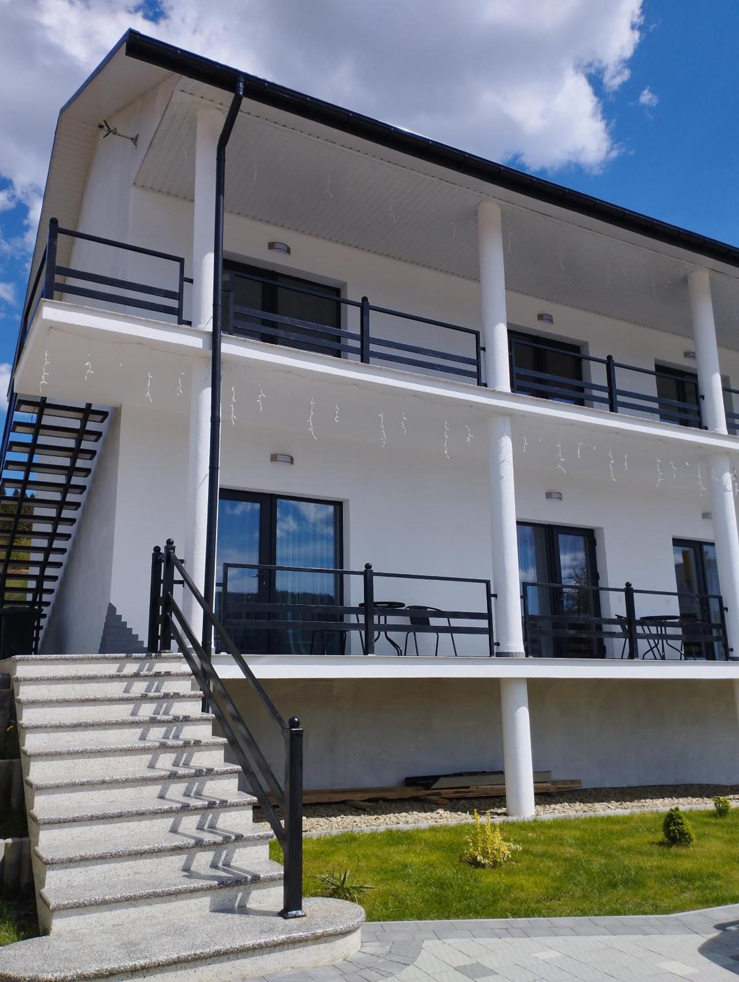 Перлина Карпат Appartement Skhidnytsia Buitenkant foto